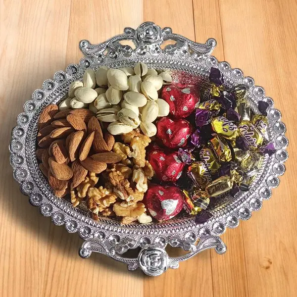 Dry Nuts & Chocolates Gift in Tray