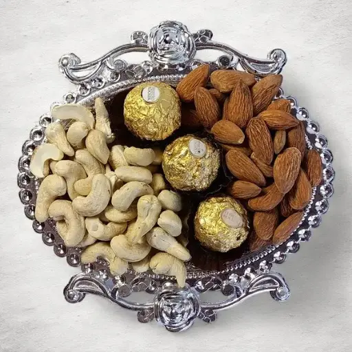 Dry Nuts & Chocolates Gift Tray