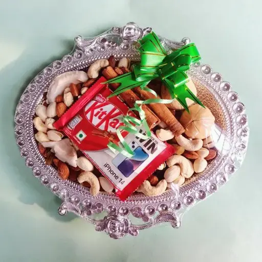 Masala Nuts & Chocolate Set